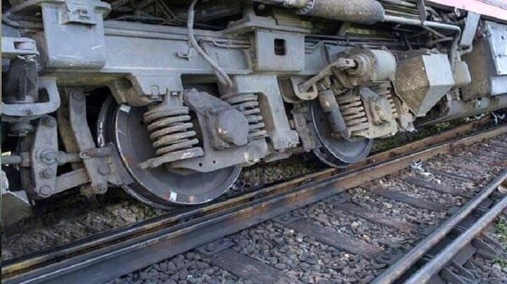 اطلاعیه مهم راه‌آهن درباره خروج قطار میانه - تهران از خط/ جزییات